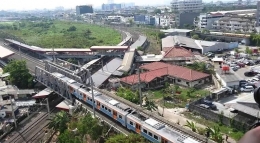 Stasiun Kampung Bandan merupakan Aset berharga bagi BUMN PT KAI (Persero). (Sumber: Harnas.co)