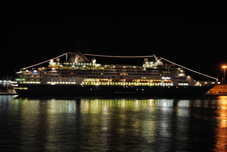 Sumber Gambar : vmf-cruiseshipsandliners.blogspot.com