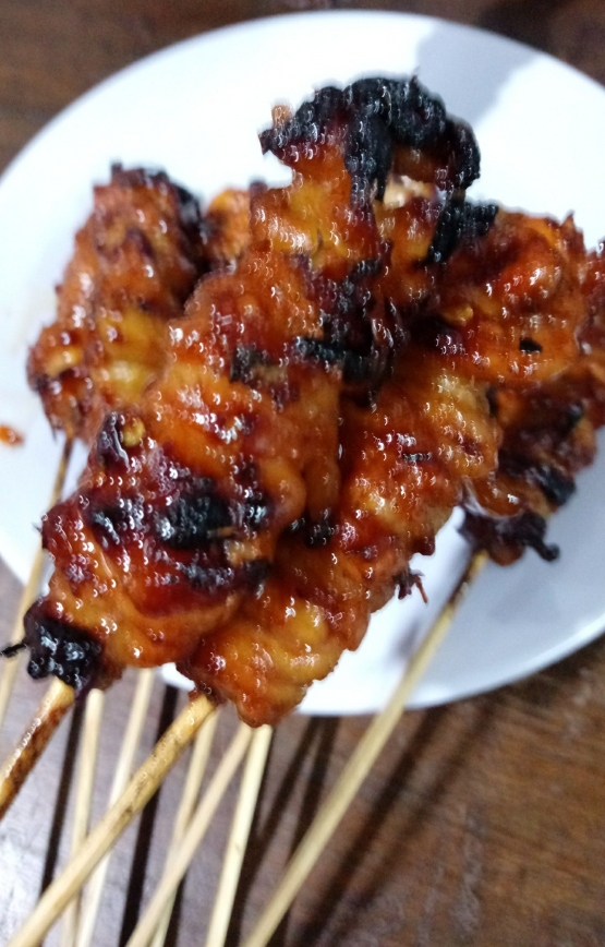 Sate Merah Sate Merah Sate Ratu, Paduan Rasa Lokal untuk Selera Internasional ...
