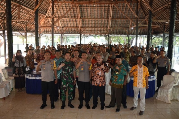 Foto : Pendim 0815 Mjk