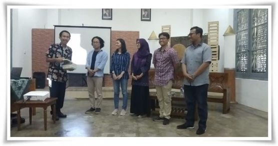 Peserta lokakarya pemandu museum yang berani tampil (Foto: KPBMI)