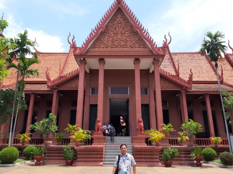 museum-nasional-kamboja-5d1841ce0d82304db3059d44.jpg