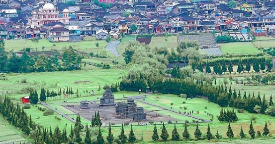 Candi DIeng