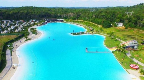 Treasure Bay Bintan, the third largest swimming pool in Southeast Asia (doc. persona.travel)