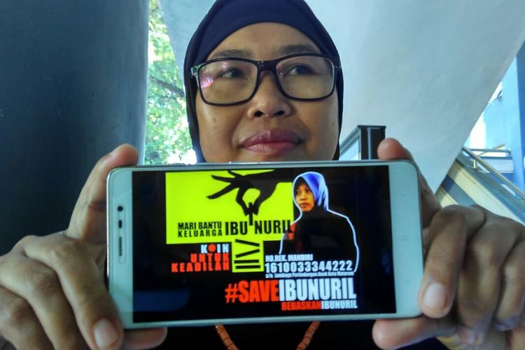 Penggalangan dana yang dilakukan untuk Baiq Nuril. (KOMPAS.com/ Karnia Septia)