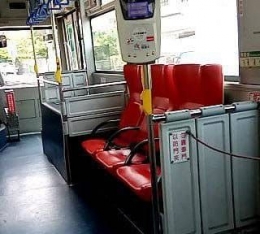 Bus umum di kota Kaohsiung, Taiwan (Dokpri)
