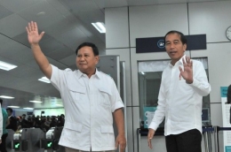 Pertemuan dua putra bangsa Indonesia. | Sumber: Setkab.go.id