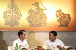Prabowo dan Jokowi makan siang bersama (Sumber Foto: Kompas)