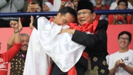 Momen Prabowo dan Jokowi berpelukan. (Foto: Instagram/@prabowo)