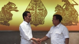 Gambar Semar dan Togog di Belakang Jokowi dan Prabowo (BBC.com)