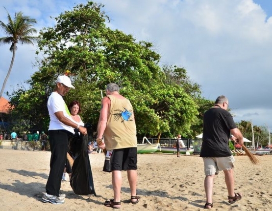 Beach Clean up, dok SVF