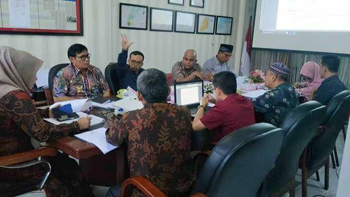 Suasana FGD penjaringan aspirasi usulan draf Qanun Pekan Kebudayaan Aceh di Aula Dinas Pendidikan dan Kebudayaan Kota Langsa, Kamis (18/7/2019).