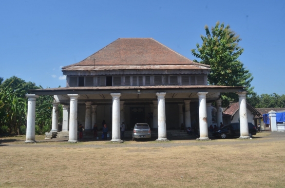Bangunan bekas Kantor Residen Besuki | kemendikbud