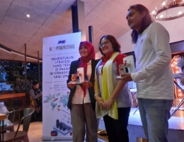Narasumber di Acara JNE Kopiwriting, Bandung (Sumber: dokpri)
