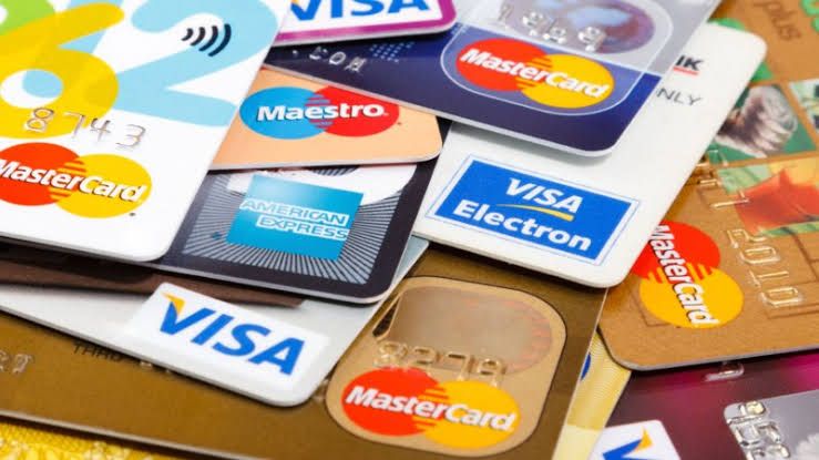 Menggunakan Kartu Debit atau Kartu Kredit? (finansial.bisnis.com)