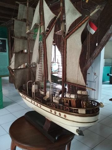 miniatur kapal koleksi museum bahari dok. Muthiah al hasani
