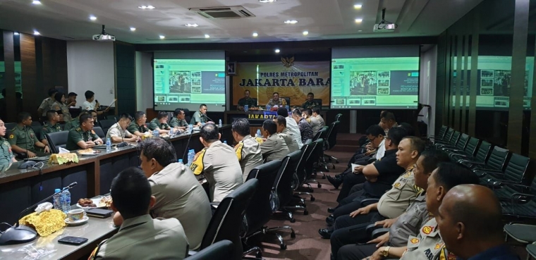 Suasana studi banding Pasis Dikreg LVII Seskoad di Mapolres Jakarta Barat
