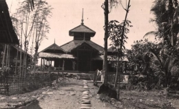 Dok. Istimewa | Moskee in Atjeh (KITLV, 1935) 