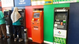 Membayar uang kuliah kini semakin mudah dengan jaringan ATM PRIMA via lebih dari 80 bank mitra (Dokpri)