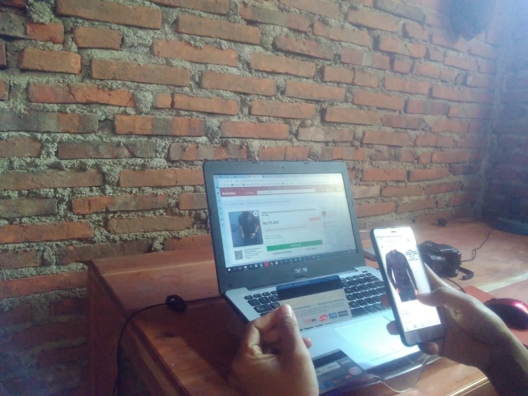 Jaringan prima memudahkan dalam belanja online. Dokpri