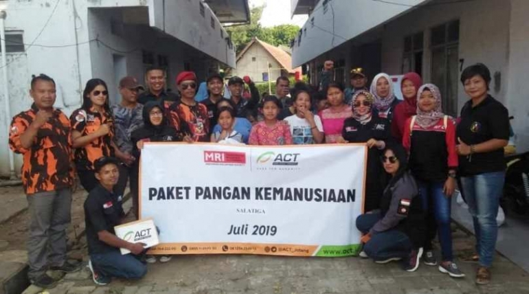 Namanya anak muda, tiap giat selpie hukumnya wajib (foto: dok pri)