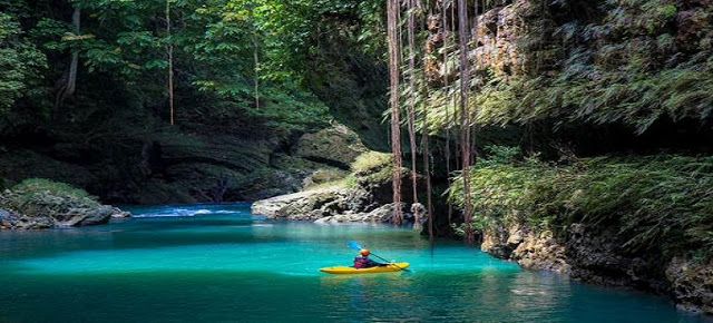 Keindahan Daya Tarik Geologi berupa Stratifigrafi di Green Canyon Pangandaran, Jawa Barat, sumber: www.google.co.id, diakses 18 November 2017