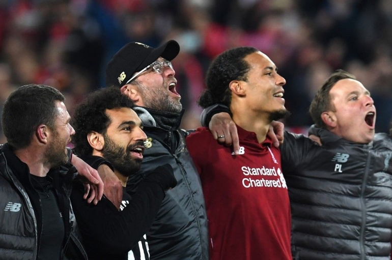 Mo Salah, Jurgen Klopp dan Van Dijk (Foto Getty Images) 