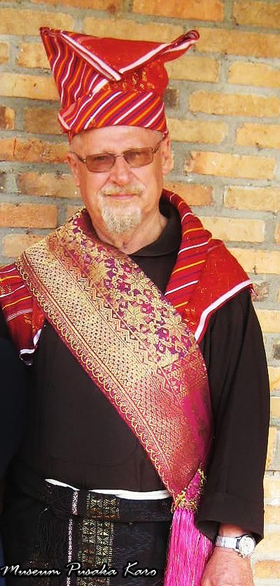 Pater Leo Joosten Ginting (sumber: https://www.facebook.com/KeuskupanMedan)