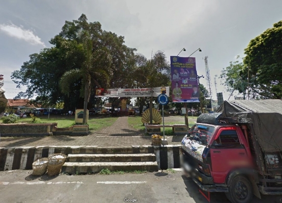 Bundaran Sukorejo (google streetview)/tangkapan layar pribadi