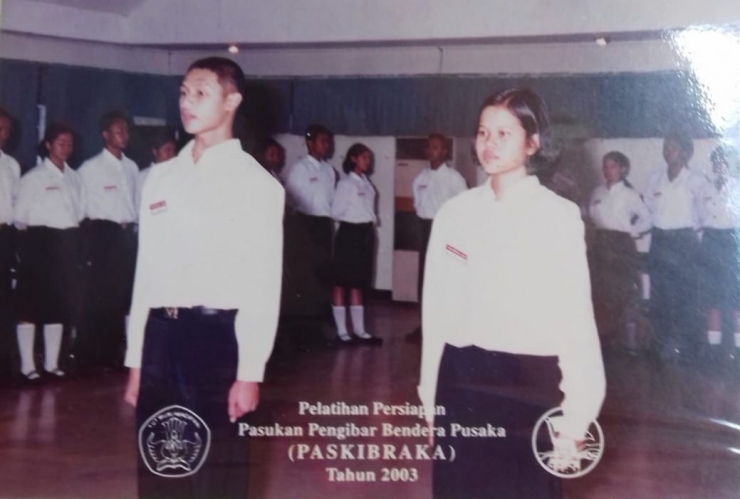 Saya dan Laura, momen sakral saat laporan selaku perwakilan Sumatera Barat pada pembukaan pelatihan Paskibraka di Cibubur.