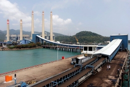 PLTU Suralaya, Banten, pemasok 3400 Mw listrik, terbesar se-ASEAN (katadata.com).