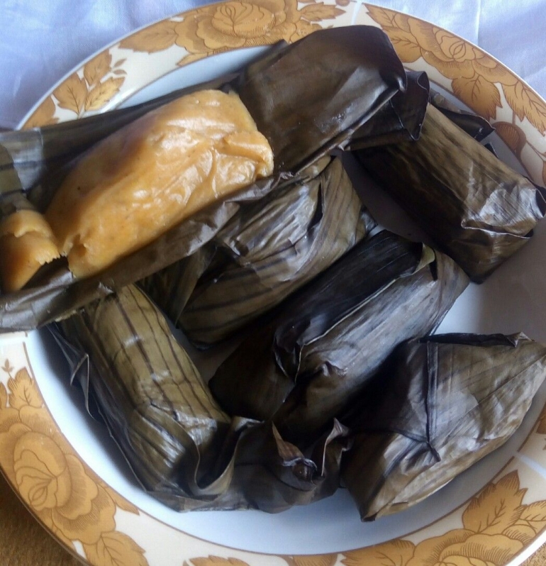 Jadah penggi, makanan khas orang kerinci (Dokumentasi pribadi)