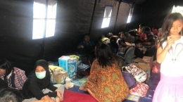 Warga yang terdampak kebakaran, mengungsi ditenda pengungsian | Dokumen Gambar Wartakota Tribunnews.com