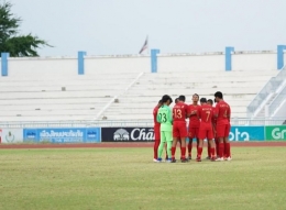 Para pemain berkumpul sebelum bertanding. (PSSI.org)