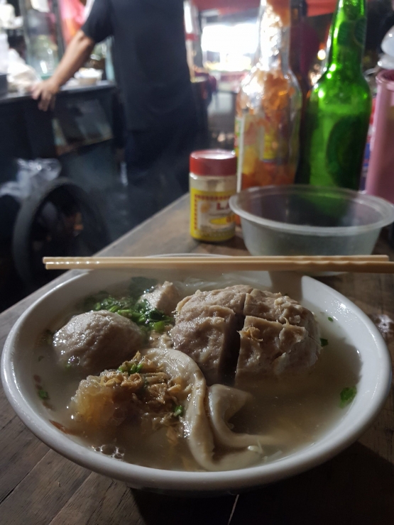 id.near-place.com | Bakso Babi (non halal)