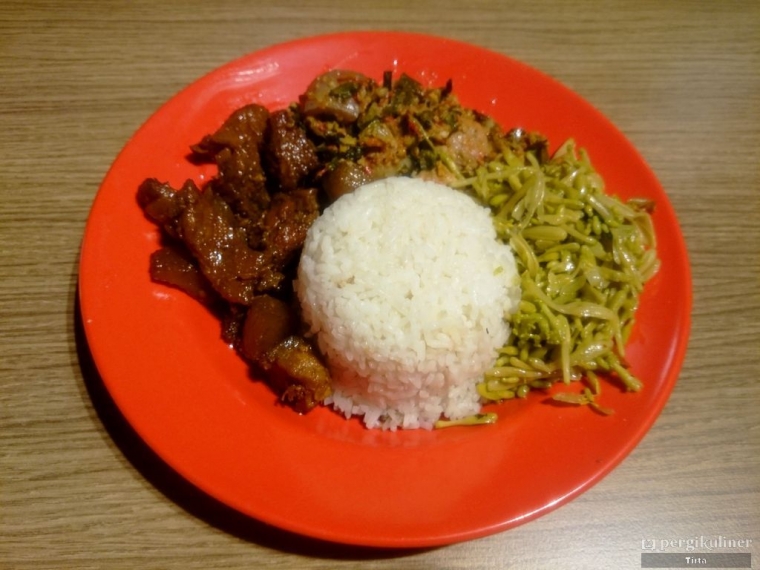 10 Kuliner Non Halal Paling Enak (Mengandung Babi) di Jakarta Halaman