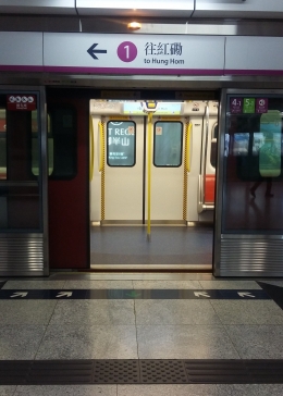 West Rail Line, MTR Hong Kong. (Foto : Rizqiyyah)