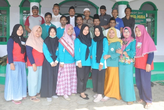 Bersama Panitia qurban Masjid  Nurul Huda, Jenawi Sokawera Cilongok, Banyumas