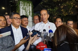 Presiden Jokowi usai pembubaran TKN di Restoran Seribu Rasa, Menteng, Jakarta Pusat, Jumat (26/7/2019)-KOMPAS.COM/Insanuddin