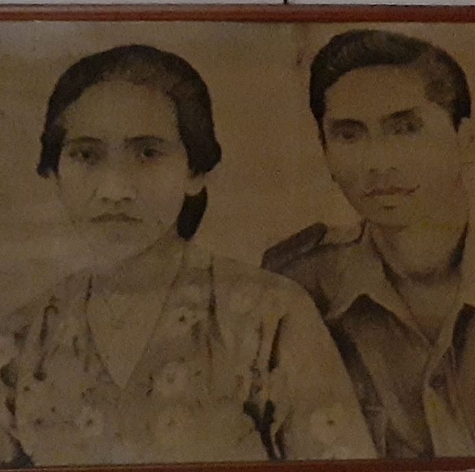 Foto Nenek dan Kakekku. Foto Pribadi