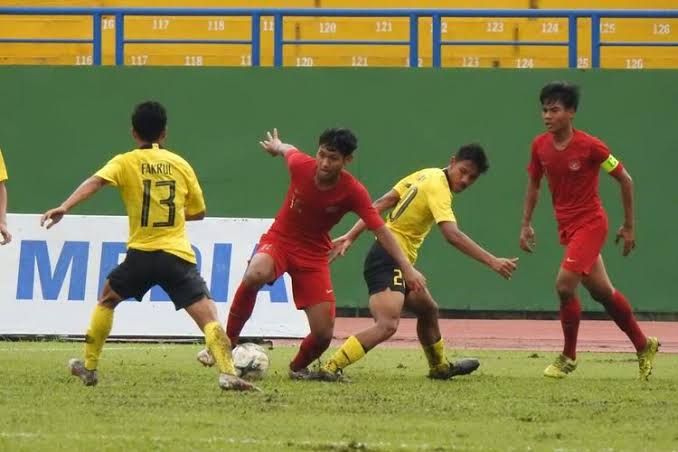 Garuda U-18 gagal mempersembahkan kado di Hari Kemerdekaan (bola.kompas.com)