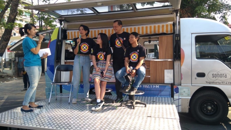 Para Talent Web Series Keluarga Anti Hoaks di CFD Yogyakarta - Foto: Dokumentasi Panitia