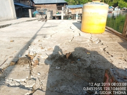 Kondisi jalan retak akibat gempa di Desa Dowora (dkpri 12/8/19)
