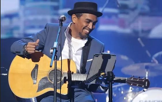 Glenn Fredly I Gambar : Edit FImela