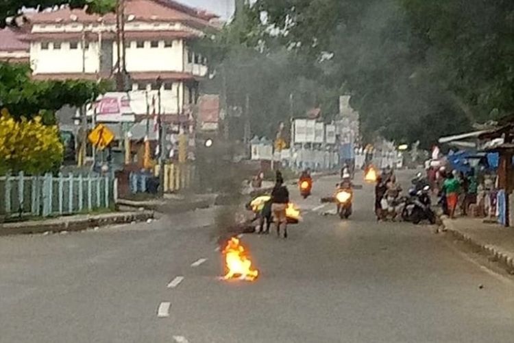 Salah satu dampak kerusuhan di Manokwari (kompas.com)