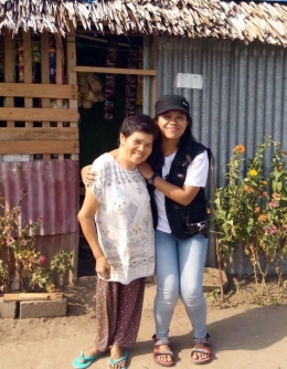Ketika saya dan Ibu Sinta Kuo selesai wawancara di depan camp pengungsian | dokpri