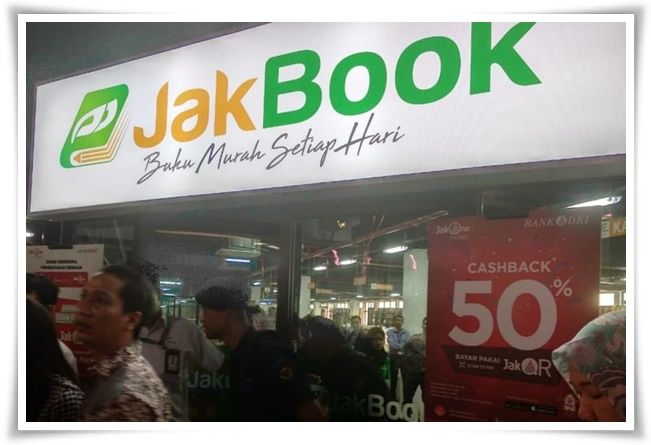 Pasar buku murah Jakbook di Pasar Kenari (Foto: kompas.com)
