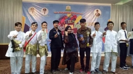 Siswa SMPN 3 Langsa meraih juara 1 lomba musik tradisi ada ajang FLS2N tingkat propinsi Aceh.