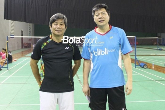 Pelatih ganda putra Indonesia, coach Herry IP (kiri) dan Aryo Mnarat/Foto: bolasport.com