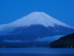 Gunung Fuji sebagai simbol Jepang dan juga sekaligus sebagai komponen alam dan objek pemujaan (dokpri)